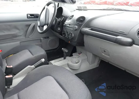 2003 Volkswagen New Beetle Gl z USA, uszkodzony, nr VIN 3VWBK21C53M401498